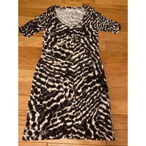 White House Black Market women's animal print scoop neck 3/4 sleeve dress sz XXS